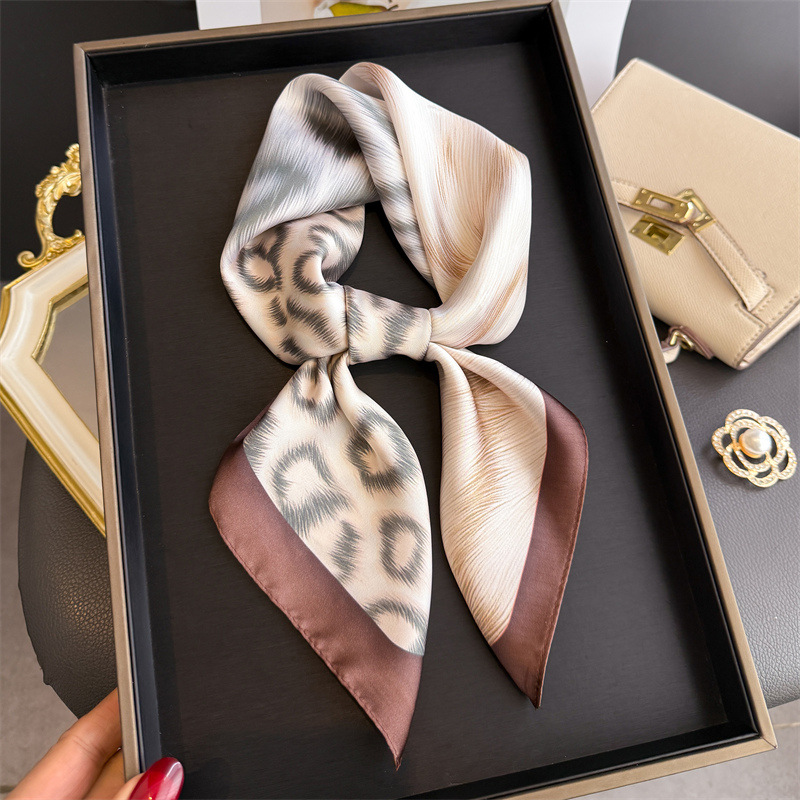 Silk Scarf Square - Sciarpa Quadrata di Lusso per Donna